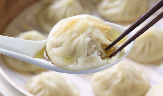 Cách-ăn-Xiao-Long-Bao-đúng-chuẩn